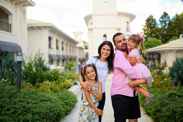 Семейни фотосесии - Амелия, Микаела, мама и татко 1