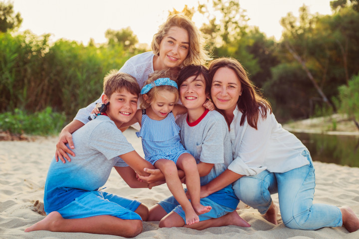 Семейни фотосесии - Сестри с деца 6