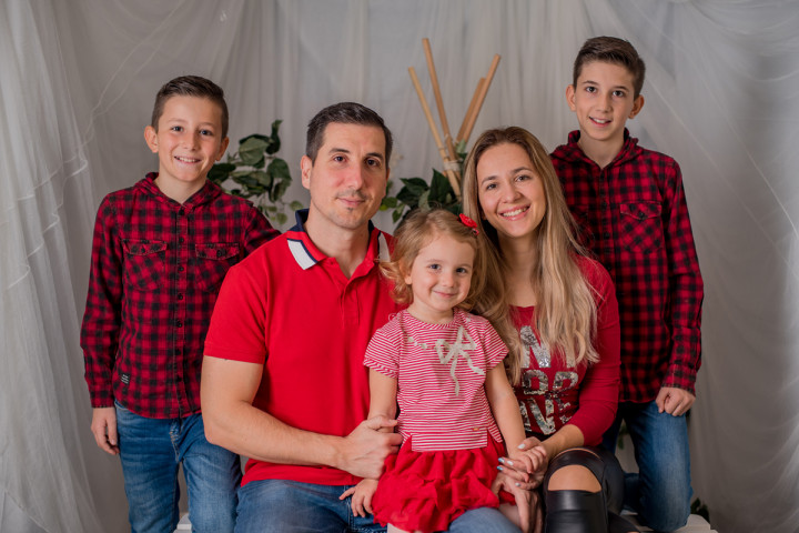 Пролетно-Великденски фотосесии - Фотосесия на сем.Анастасови 1