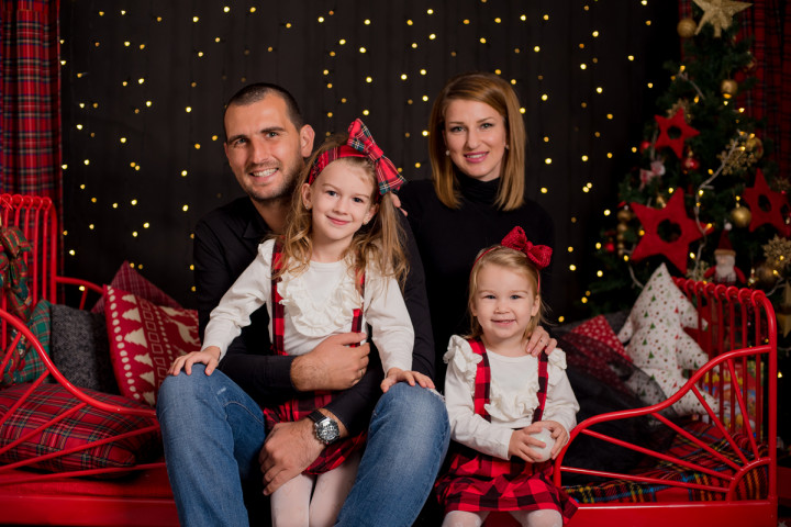 Коледни фотосесии  - Коледна фотосесия на Дария и Вики 2