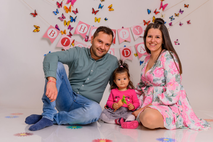 Детски фотосесии - Cake smash Лори 2