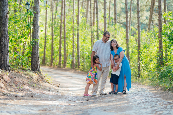 Семейни фотосесии - сем.Вълканови в гората 1
