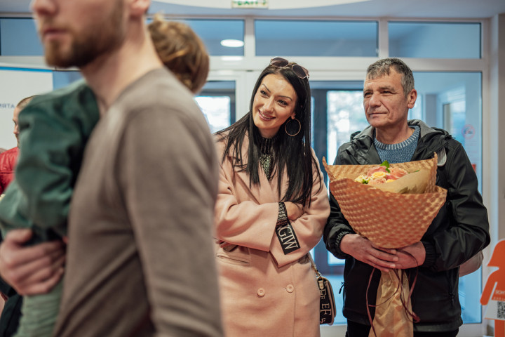 Други събития - Изписване на Лили и Лора 3