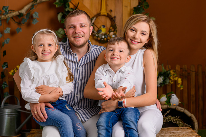 Пролетно-Великденски фотосесии - София и Папи 2