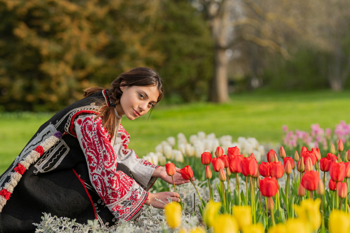 Индивидуални фотосесии - Момичета с носии 4