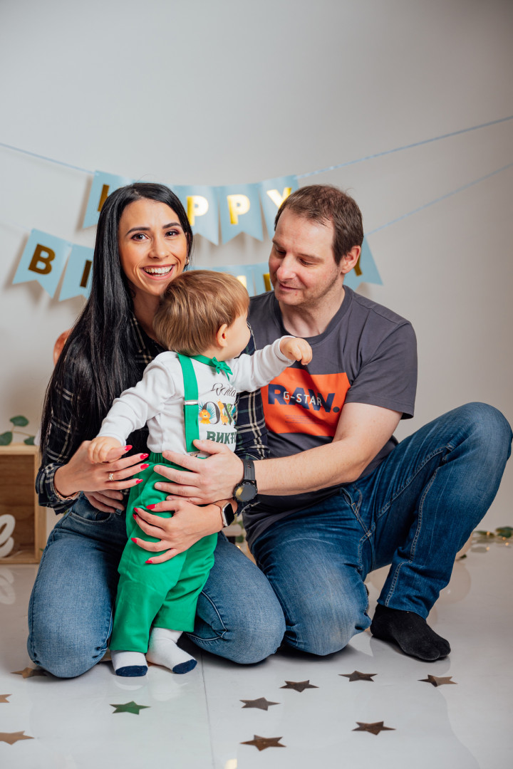 Детски фотосесии - Виктор Smash cake 9