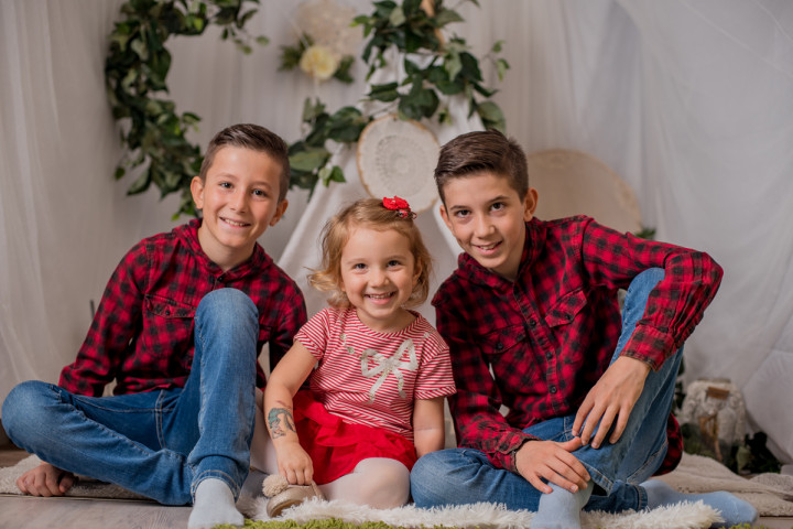 Пролетно-Великденски фотосесии - Фотосесия на сем.Анастасови 4