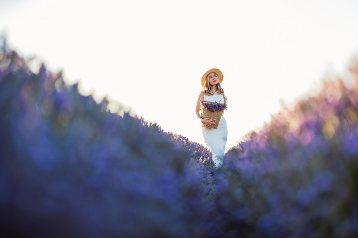 Индивидуални фотосесии - Дария в лавандула 4