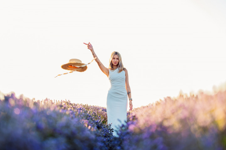 Индивидуални фотосесии - Дария в лавандула 5