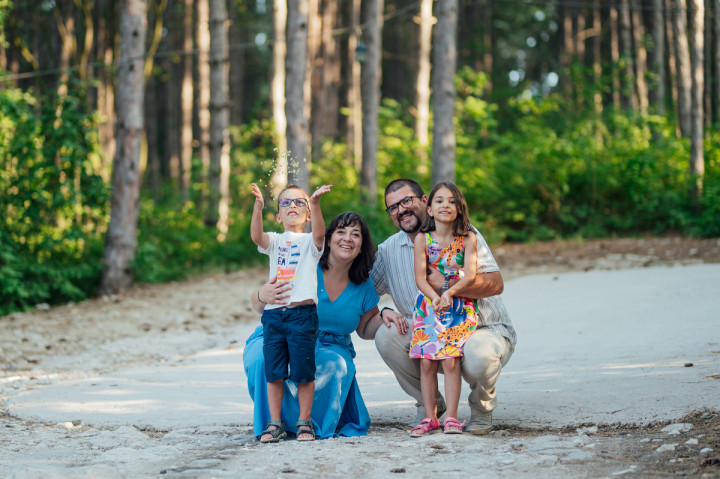 Семейни фотосесии - сем.Вълканови в гората 5
