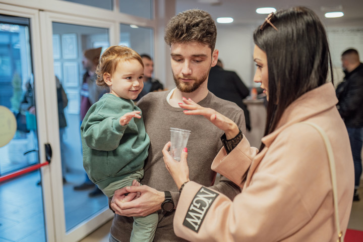 Други събития - Изписване на Лили и Лора 5