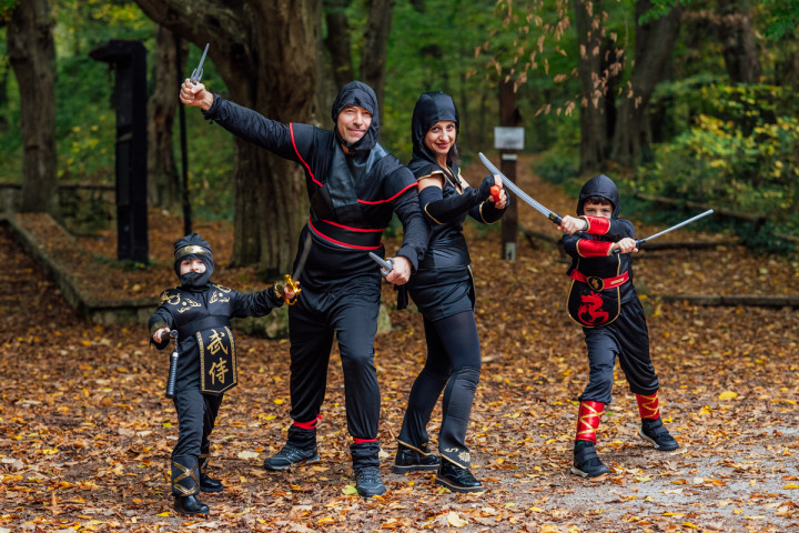 Семейни фотосесии - Черни нинджи 2