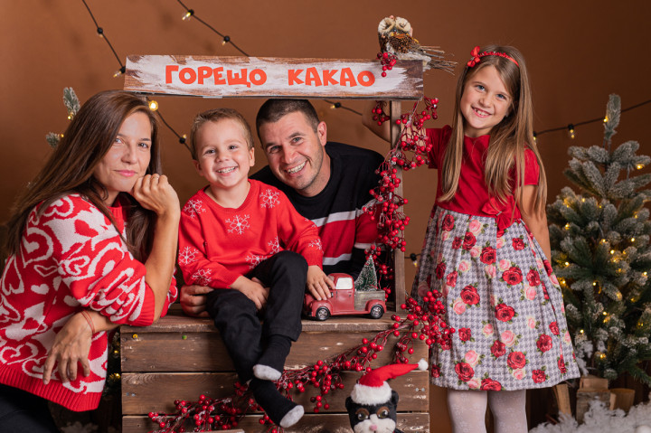 Коледни фотосесии  - Елия и Тошко Коледа 2022 9