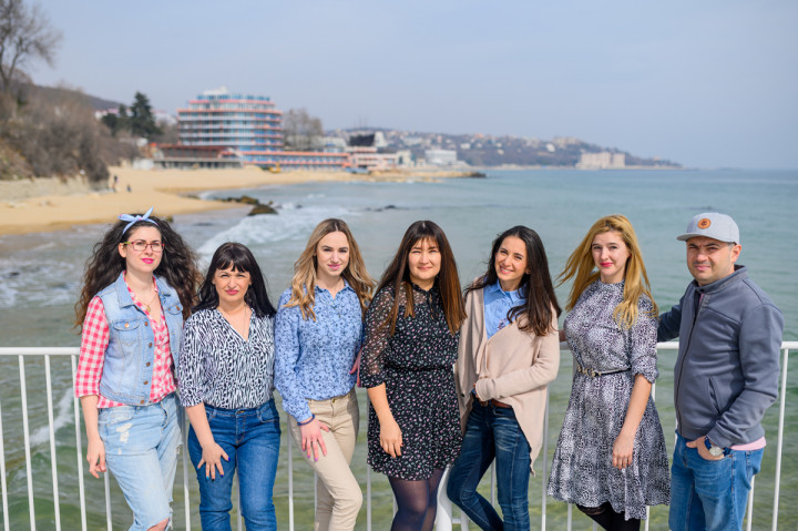 Бизнес - Екипът на Фелиста 9