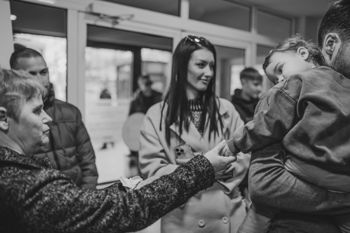 Други събития - Изписване на Лили и Лора 6