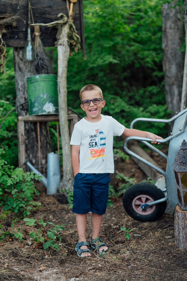 Семейни фотосесии - сем.Вълканови в гората 7