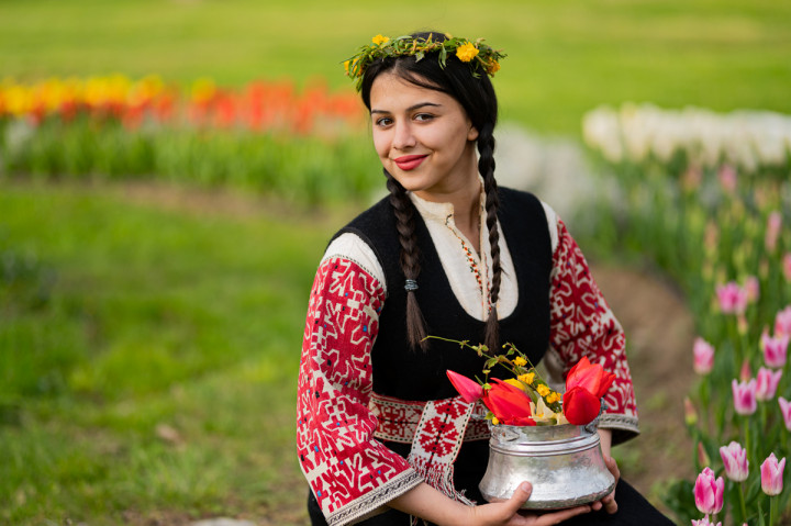 Индивидуални фотосесии - Момичета с носии 9