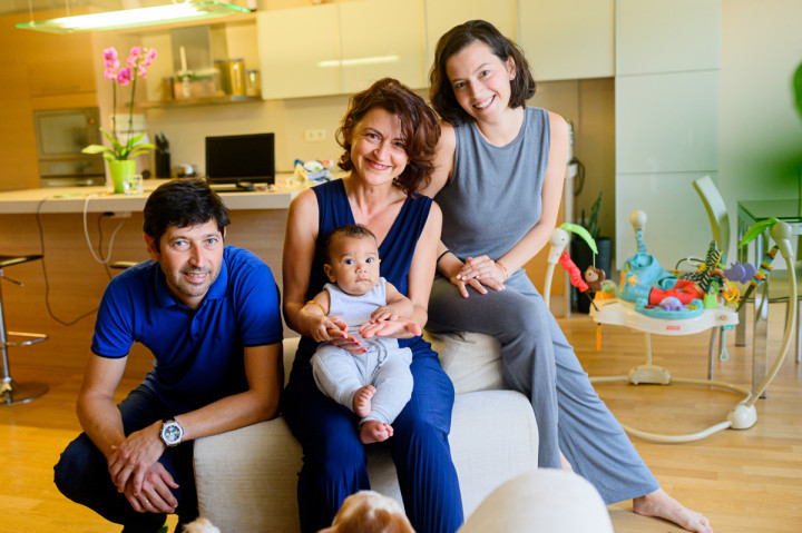 Семейни фотосесии - Фотосесия у дома 9