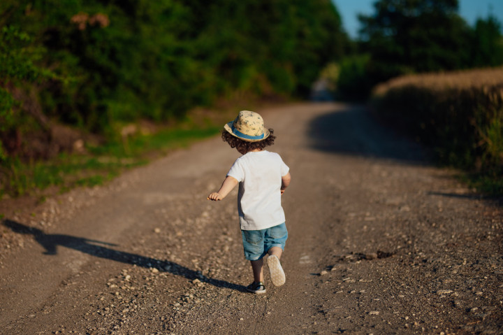 Детски фотосесии - Явор сред поля 6