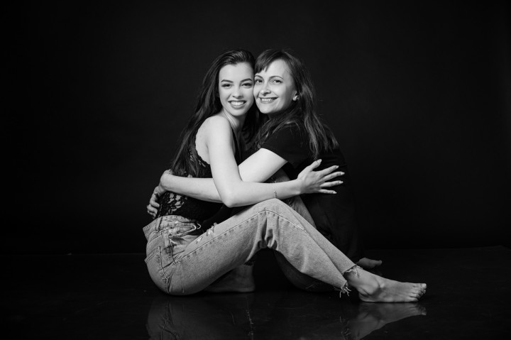 Семейни фотосесии - семейна черно-бяла фотосесия 4