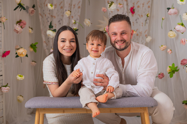 Пролетно-Великденски фотосесии - Тони, мама и тати 7