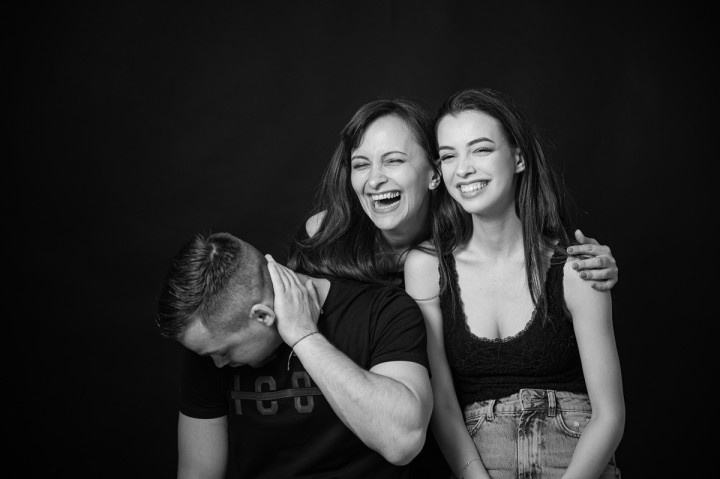 Семейни фотосесии - семейна черно-бяла фотосесия 6