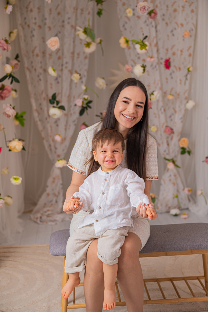 Пролетно-Великденски фотосесии - Тони, мама и тати 9