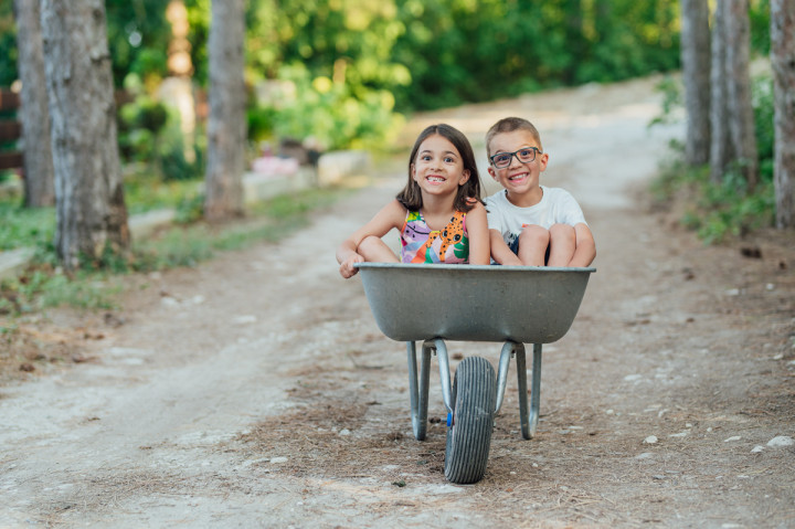Семейни фотосесии - сем.Вълканови в гората 10