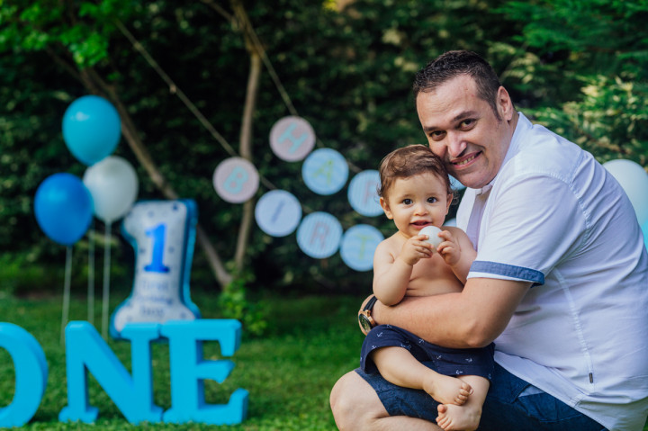 Детски фотосесии - Борко размазва торта 8