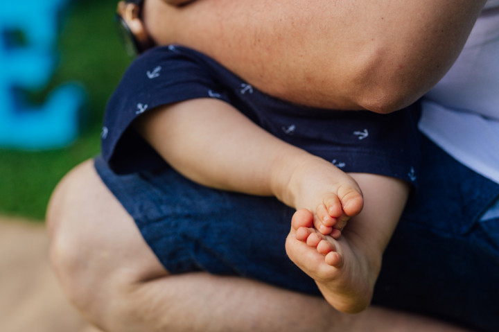 Детски фотосесии - Борко размазва торта 9