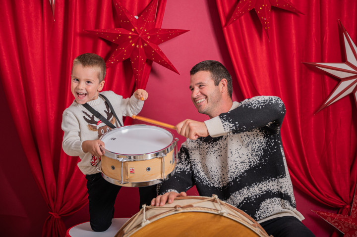 Коледни фотосесии  - сем. Щереви 2023 9