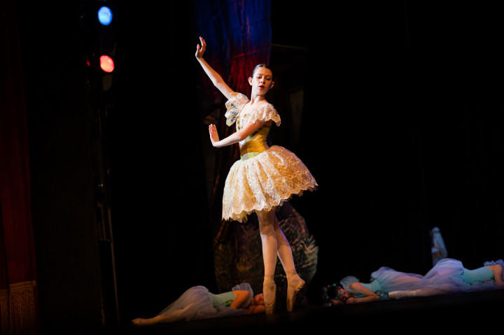 Театър - Злодеида, балет Реверанс 7