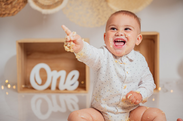 Детски фотосесии - Smash cake Филип 2
