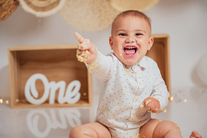 Детски фотосесии - Smash cake Филип 3
