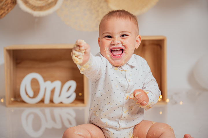 Детски фотосесии - Smash cake Филип 4