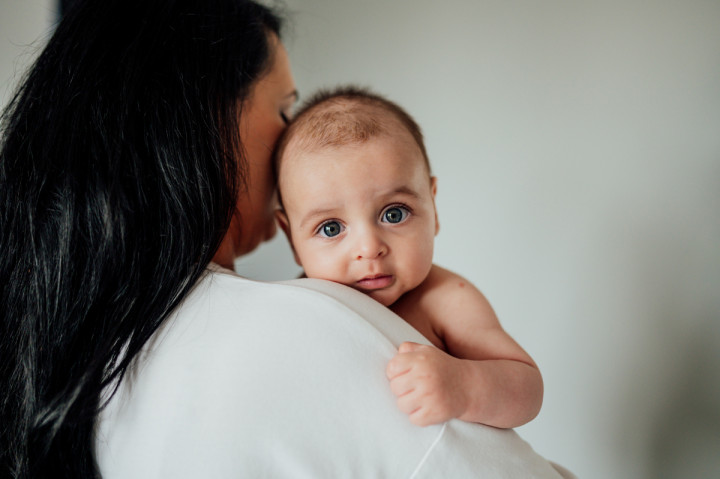 Бебешки фотосесии - Калоян у дома 3