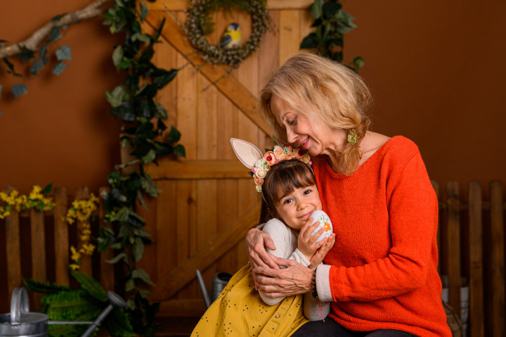 Пролетно-Великденски фотосесии - 3 поколения момичета 9