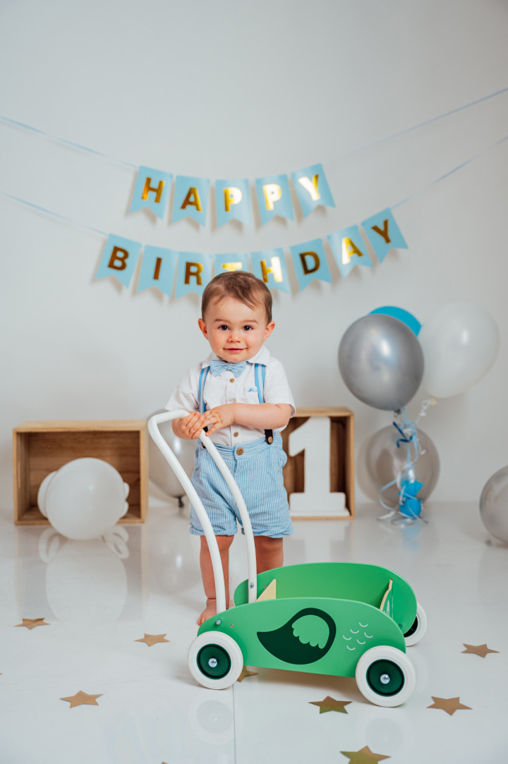 Детски фотосесии - Ванко smash cake 1