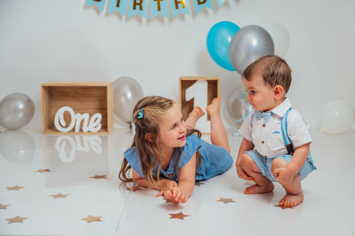 Детски фотосесии - Ванко smash cake 4