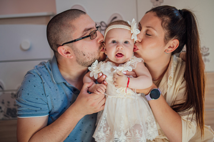 Семейни фотосесии - Фотосесия у дома 3