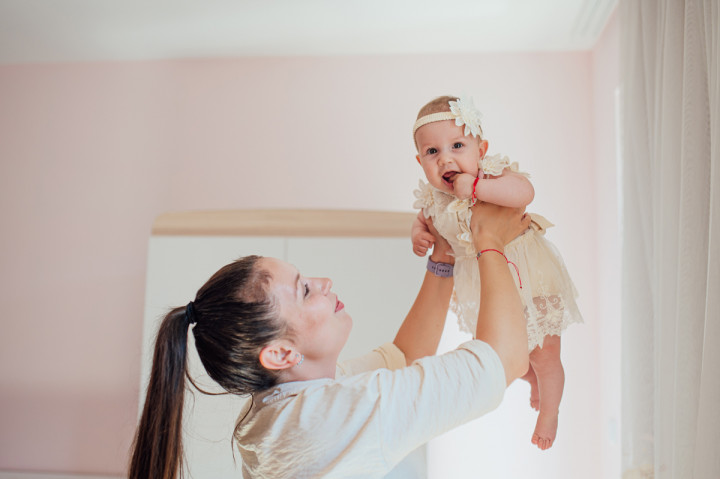 Семейни фотосесии - Фотосесия у дома 7