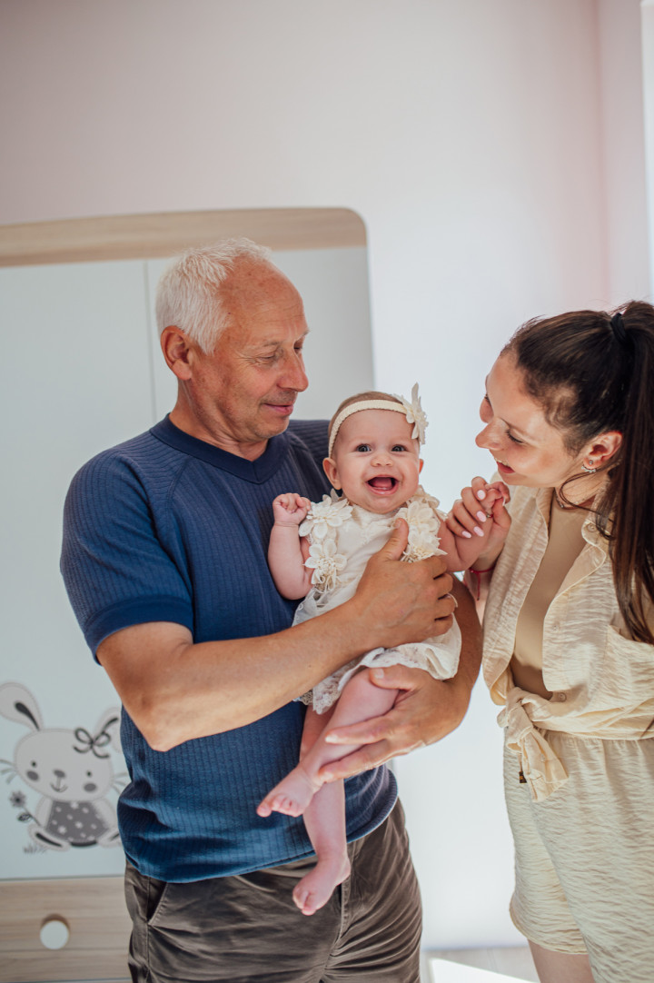 Семейни фотосесии - Фотосесия у дома 8