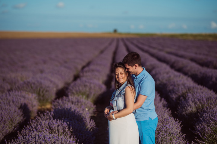 Фотосесия на бременна - Маргарита в лавандула 1