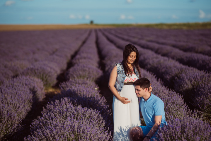 Фотосесия на бременна - Маргарита в лавандула 3