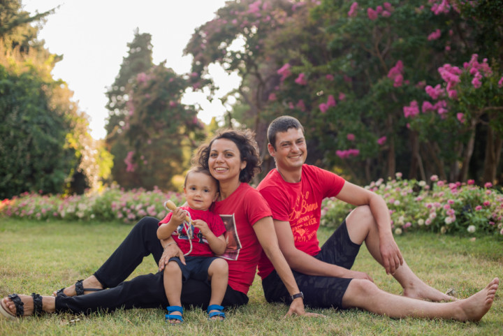 Семейни фотосесии - Тео, мама и тати 2